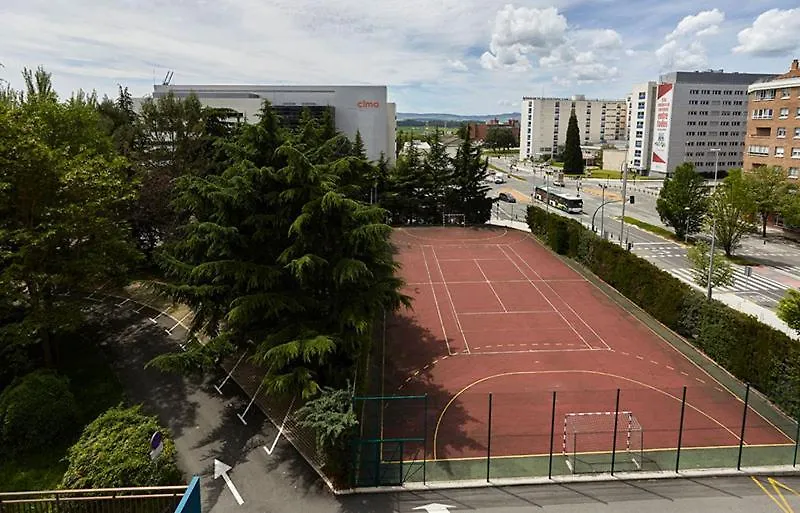 Hostel Albergue Residencia Larraona Pamplona